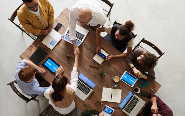 Як оптимізувати витрати на товари для офісу