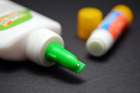 Вибираємо клей-олівець